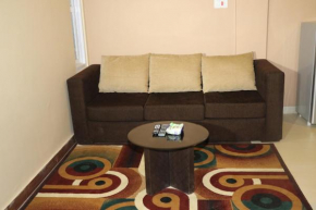 Queens' Garden Apartment & Vacation Home